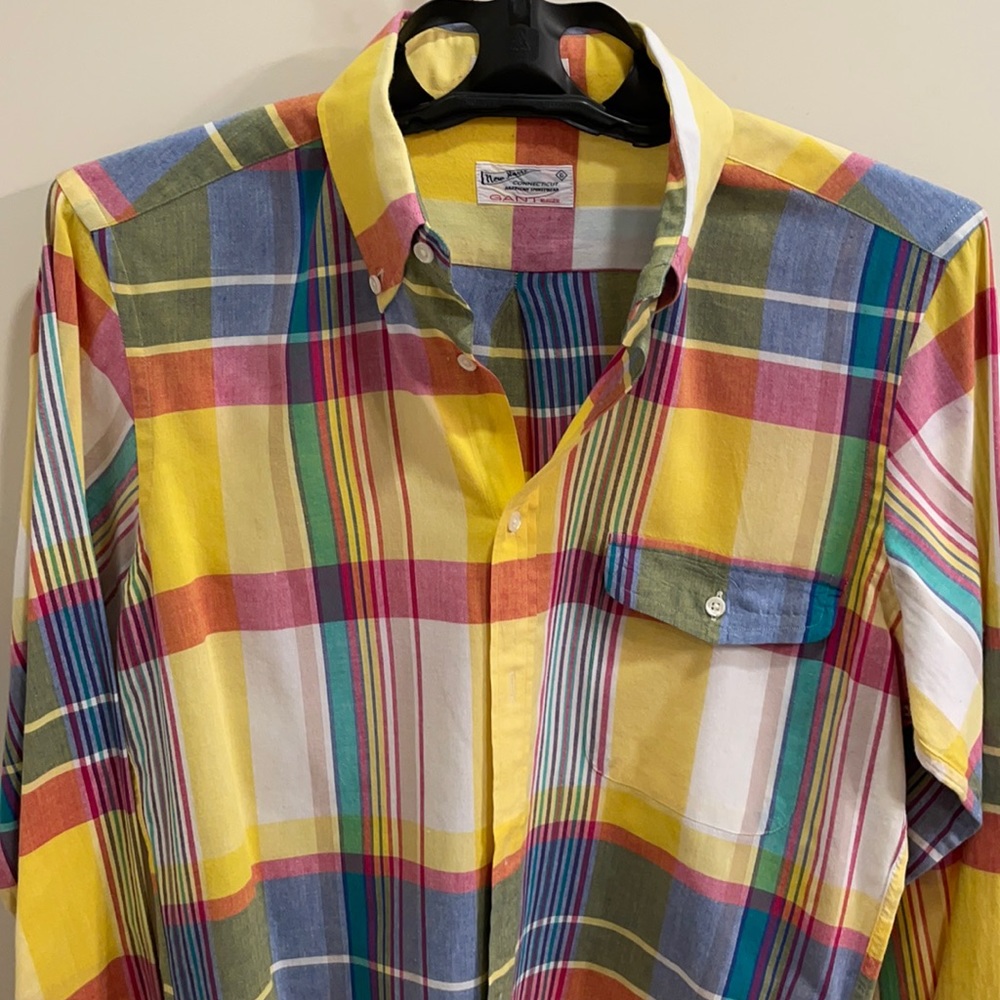 Long sleeve buttondown shirt